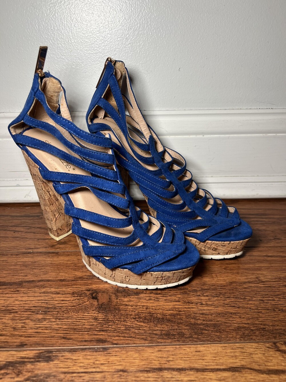 ShoeDazzle Shoes Womens Size 8 Blue Strappy Cork Platform High Heel Sandals Zip